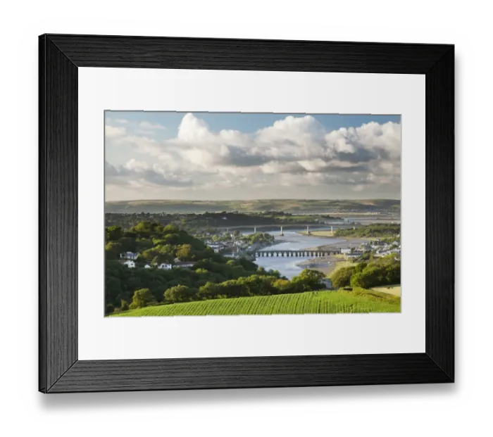 Framed Print : View of River Torridge winding through Bideford and under Bideford Old Bridge Framed Print : View of River Torridge winding through Bideford and under Bideford Old Bridge