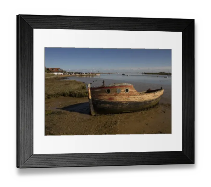 Framed Print : Abandoned boat on the mud flats of the River Ore near Orford, Suffolk