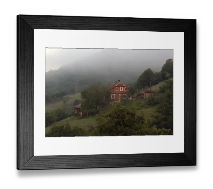 Framed Print : Vila Fauna at the vulture reintroduction centre at Rakitna, near Kresna gorge Bulgaria Framed Print : Vila Fauna at the vulture reintroduction centre at Rakitna, near Kresna gorge Bulgaria