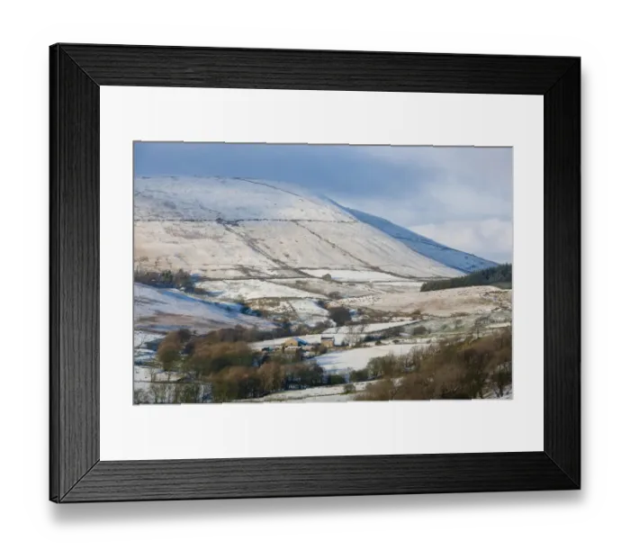 Framed Print : View of snow covered farmland and fell, looking towards Totridge Fell from Long Knots over Higher Fence Wood, Whitewell, Lancashire, England, december Framed Print : View of snow covered farmland and fell, looking towards Totridge Fell from Long Knots over Higher Fence Wood, Whitewell, Lancashire, England, december