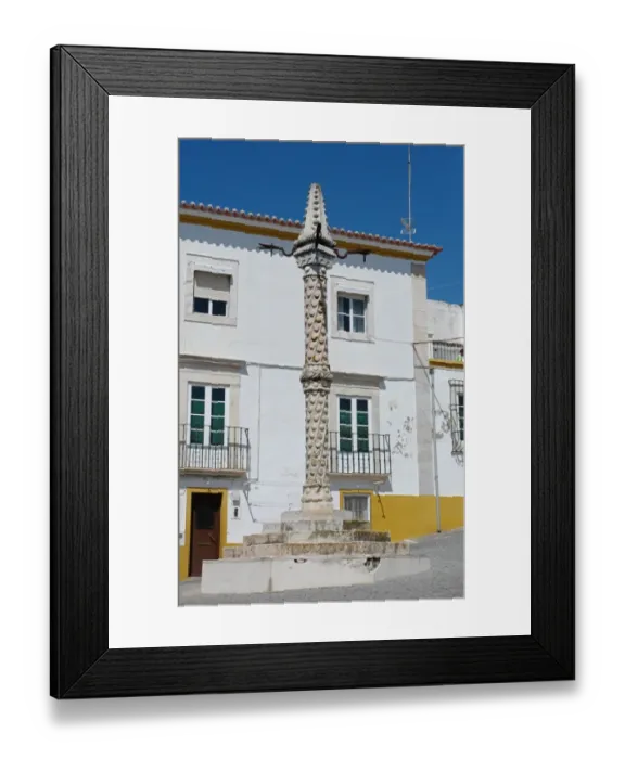 Framed Print : Pillary in small town square, used in early times to hang people up for punishment, Elvas, Portalegre District