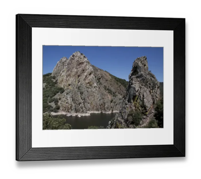 Framed Print : The Penafalcon rocks and River Tagus in Monfrague National Park, Extremadura, Spain Framed Print : The Penafalcon rocks and River Tagus in Monfrague National Park, Extremadura, Spain