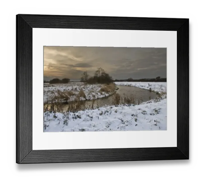 Framed Print : Chalk stream with snow covered banks in early evening, Dorset, Englnad, december Framed Print : Chalk stream with snow covered banks in early evening, Dorset, Englnad, december