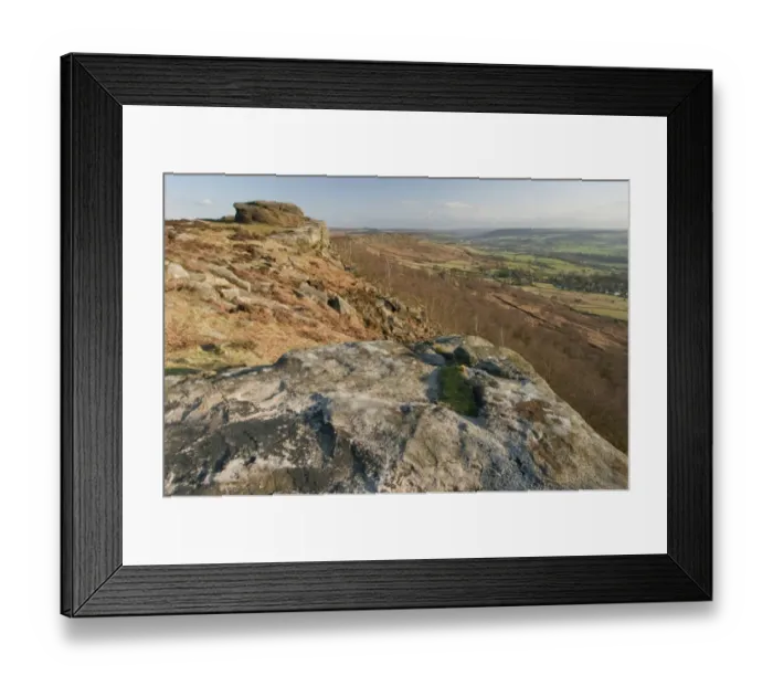 Framed Print : View of upland habitat and gritstone edge in late afternoon, looking south from Curbar Edge, Peak District, Derbyshire Framed Print : View of upland habitat and gritstone edge in late afternoon, looking south from Curbar Edge, Peak District, Derbyshire