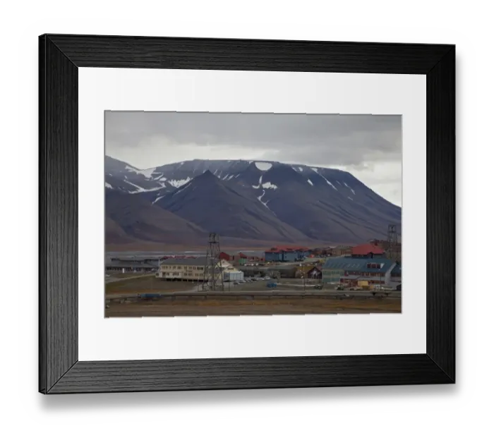 Framed Print : View of town with mountains in background, worlds most northerly town, Longyearbyen, Spitsbergen, Svalbard, september Framed Print : View of town with mountains in background, worlds most northerly town, Longyearbyen, Spitsbergen, Svalbard, september