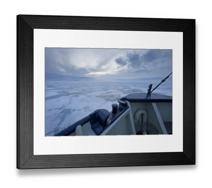 Framed Print : View from icebreaker over ice floes in polar night, Spitsbergen, Svalbard, september Framed Print : View from icebreaker over ice floes in polar night, Spitsbergen, Svalbard, september