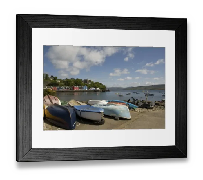 Framed Print : View of boats and anchors on waterfront of coastal town, Tobermory, Tobermory Bay, Isle of Mull, Inner Hebrides