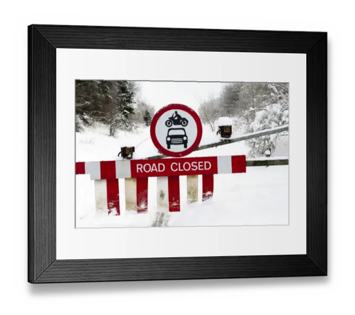 Framed Print : Road Closed sign on closed road snowgates because of severe weather disruption, A66, Cumbria, England, december Framed Print : Road Closed sign on closed road snowgates because of severe weather disruption, A66, Cumbria, England, december