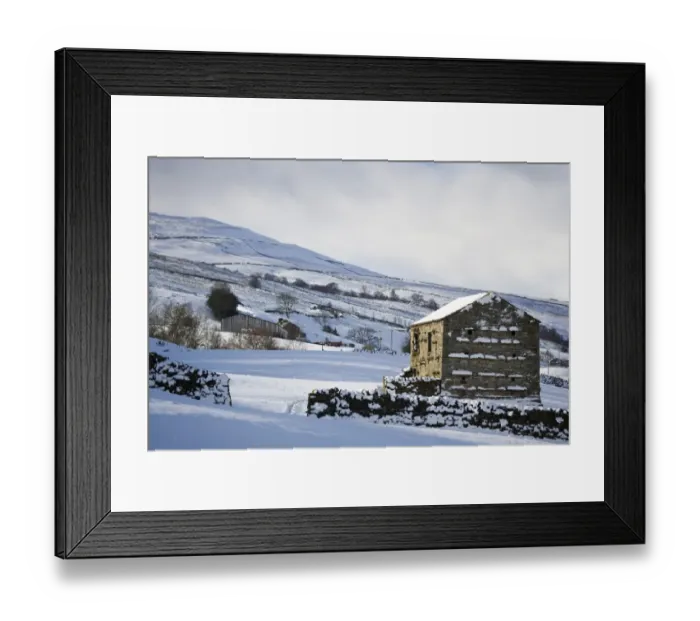 Framed Print : View of snow covered upland farmland with stone barn and drystone walls, near Gunnerside, Swaledale Framed Print : View of snow covered upland farmland with stone barn and drystone walls, near Gunnerside, Swaledale