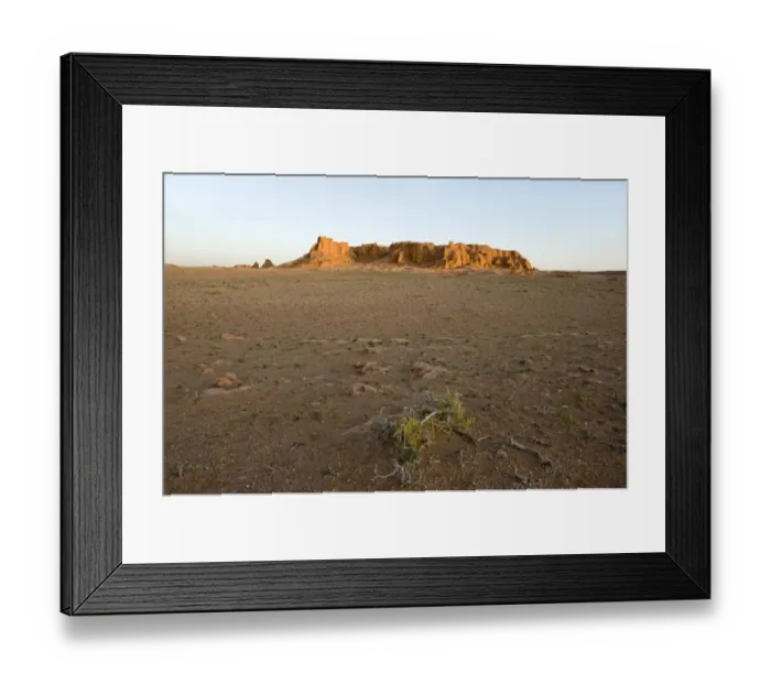 Framed Print : The Flaming Cliffs (Bayanzag), famed for important fossil finds (first place fossilized dinosaur eggs were discovered) Framed Print : The Flaming Cliffs (Bayanzag), famed for important fossil finds (first place fossilized dinosaur eggs were discovered)