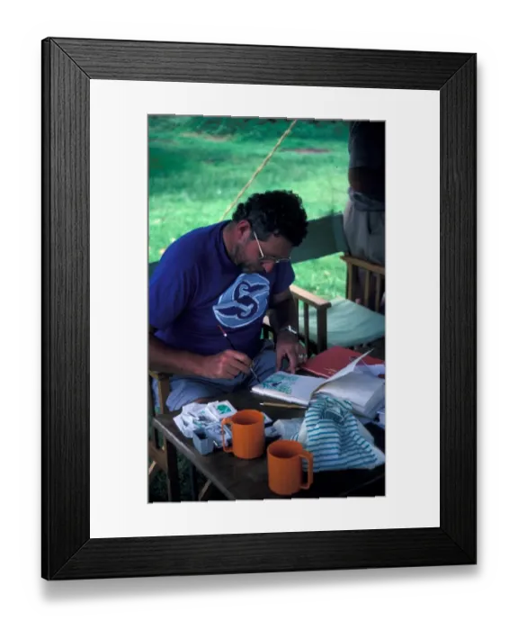 Framed Print : Painting & Sketching Michael Warren, Artist sketching / Tanzania Framed Print : Painting & Sketching Michael Warren, Artist sketching / Tanzania