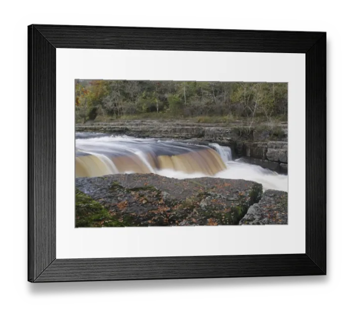 Framed Print : View of river flowing over limestone rocks, Aysgarth Falls, River Ure, Aysgarth, Wensleydale, Yorkshire Dales N. P Framed Print : View of river flowing over limestone rocks, Aysgarth Falls, River Ure, Aysgarth, Wensleydale, Yorkshire Dales N. P