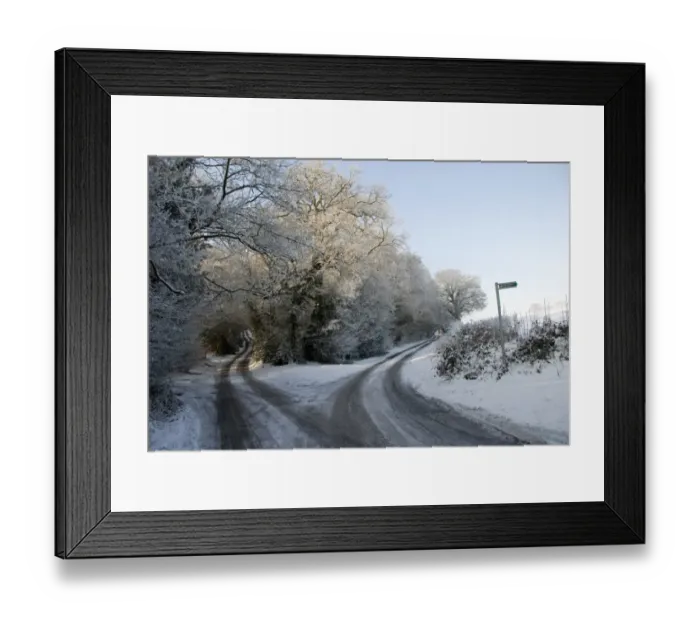 Framed Print : Frost and snow covered lane in early morning sunlight, near Berkhamsted, Hertfordshire, England, February Framed Print : Frost and snow covered lane in early morning sunlight, near Berkhamsted, Hertfordshire, England, February