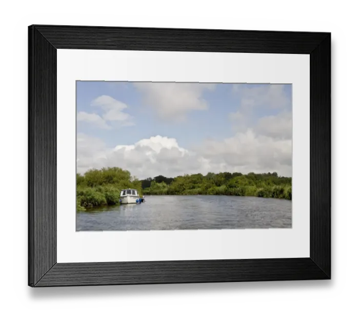 Framed Print : The River Waveney forms the boundary between Suffolk and Norfolk. The source of the River is a ditch on the east side Framed Print : The River Waveney forms the boundary between Suffolk and Norfolk. The source of the River is a ditch on the east side