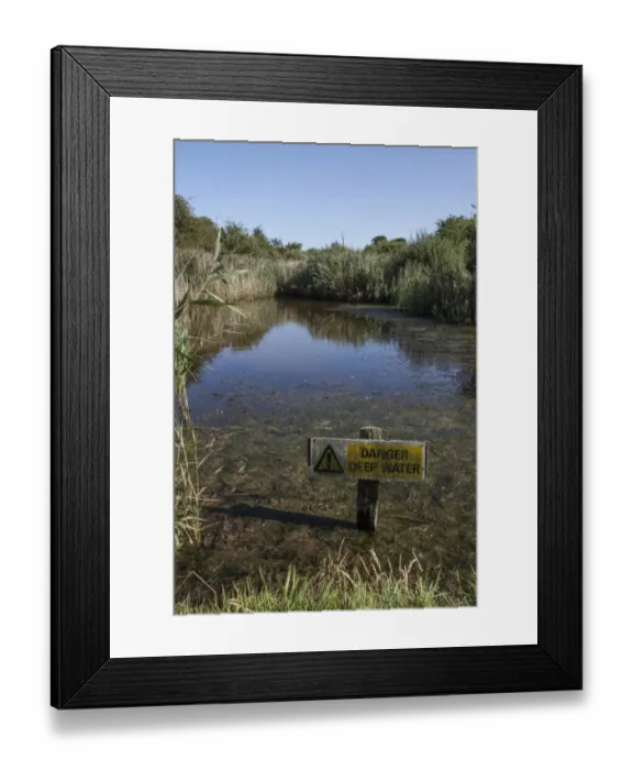 Framed Print : Kits Pond at Fingringhoe Wick Nature Reserve Framed Print : Kits Pond at Fingringhoe Wick Nature Reserve