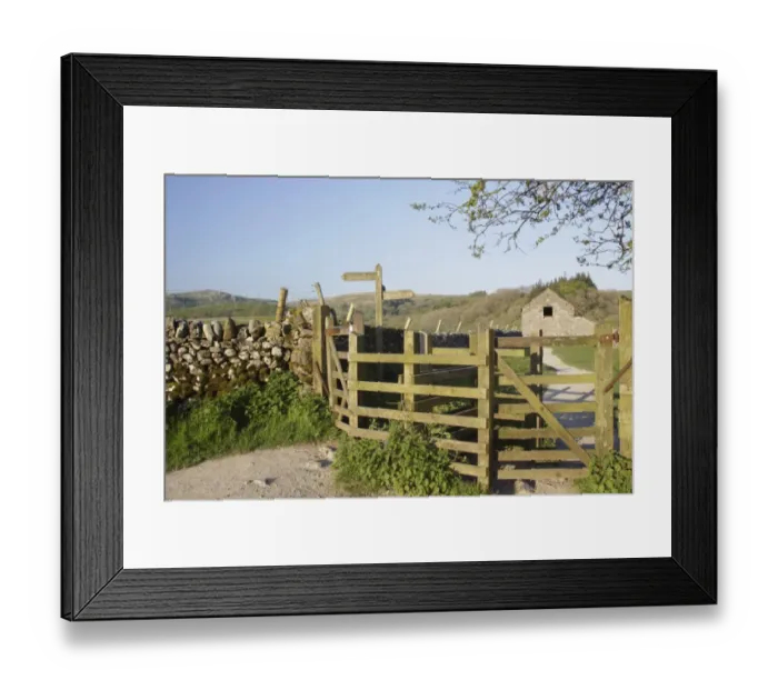 Framed Print : Pennine Way signpost and wooden kissing gates along public footpath, beside drystone wall and stone barn, Malham Framed Print : Pennine Way signpost and wooden kissing gates along public footpath, beside drystone wall and stone barn, Malham