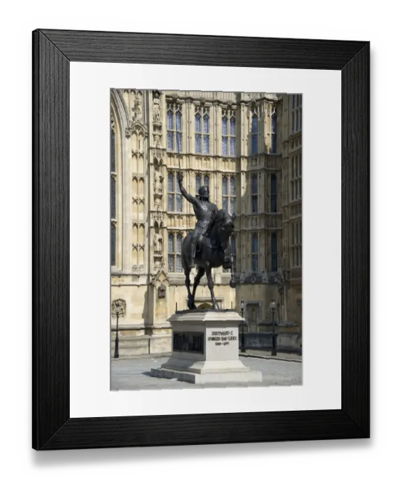 Framed Print : Memorial statue of Richard I Coeur de Lion (Richard the Lionheart), Palace of Westminster (Houses of Parliament) Framed Print : Memorial statue of Richard I Coeur de Lion (Richard the Lionheart), Palace of Westminster (Houses of Parliament)