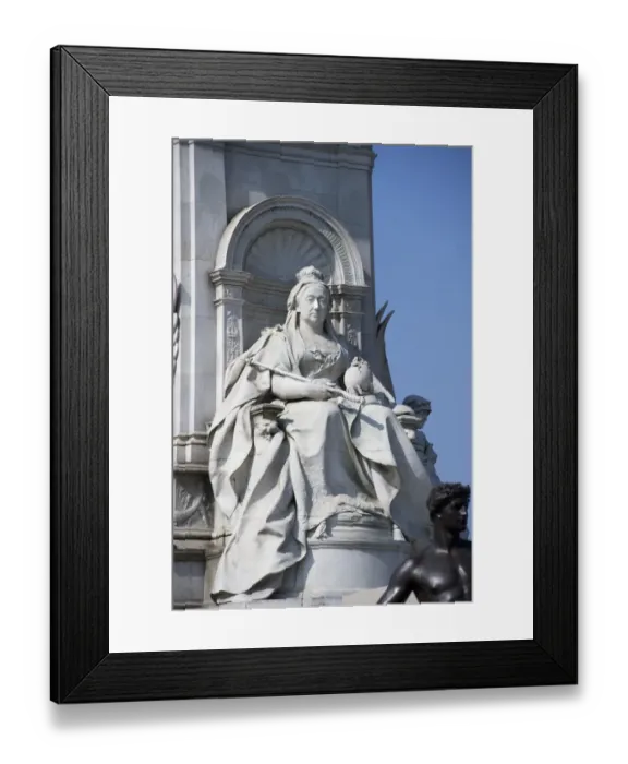 Framed Print : Statue of Queen Victoria, Victoria Memorial, Queens Gardens, Buckingham Palace, City of Westminster, London, England Framed Print : Statue of Queen Victoria, Victoria Memorial, Queens Gardens, Buckingham Palace, City of Westminster, London, England