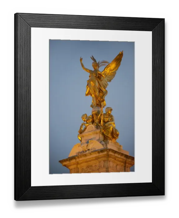 Framed Print : Gilded statue of Victory on pinnacle of memorial, Victoria Memorial, Queens Gardens, Buckingham Palace Framed Print : Gilded statue of Victory on pinnacle of memorial, Victoria Memorial, Queens Gardens, Buckingham Palace