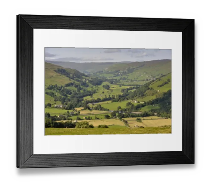 Framed Print : View across river valley with farmland, looking up Swaledale towards Gunnerside from Whitaside Moor Framed Print : View across river valley with farmland, looking up Swaledale towards Gunnerside from Whitaside Moor