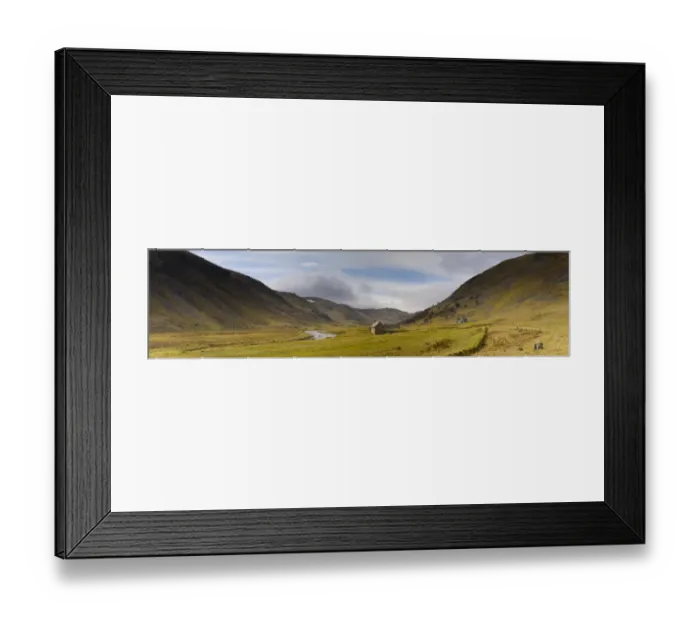 Framed Print : River Findhorn winding between hills of Sith Mor (left) and Creag Irealis (right) Framed Print : River Findhorn winding between hills of Sith Mor (left) and Creag Irealis (right)