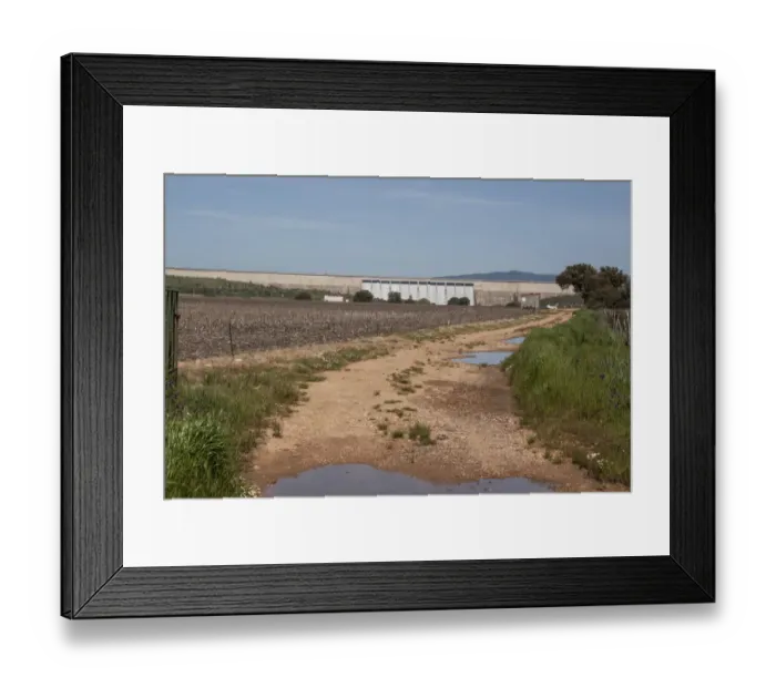 Framed Print : Looking towards the Presa de Sierra Brava Dam which is in full flow. This dam lies in the eastern side of Badajoz Framed Print : Looking towards the Presa de Sierra Brava Dam which is in full flow. This dam lies in the eastern side of Badajoz