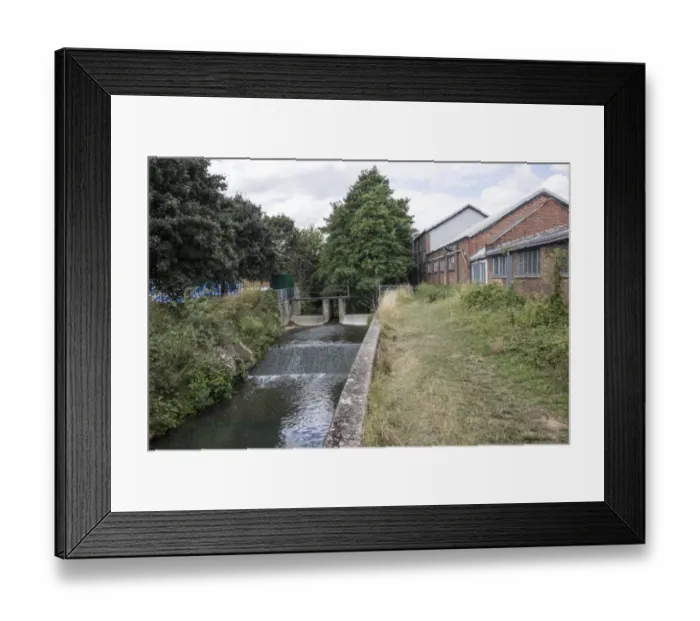 Framed Print : Weir on the River Gipping at Stowmarket, Suffolk