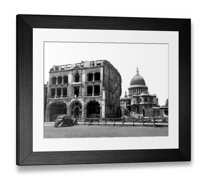 Framed Print : Bombed out building near St Pauls London where Black Redstarts were nesting Framed Print : Bombed out building near St Pauls London where Black Redstarts were nesting