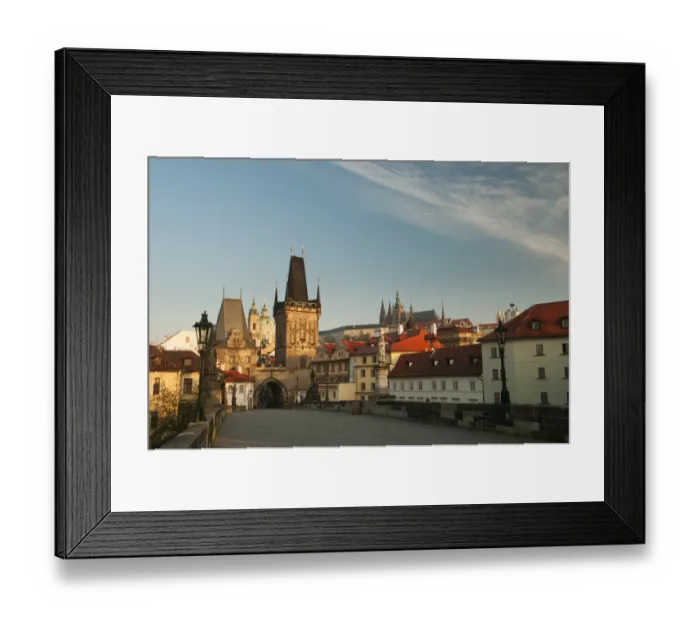 Framed Print : Charles Bridge (Karluv Most) looking towards Mala Strana (Lesser Quarter), Prague Castle and St Framed Print : Charles Bridge (Karluv Most) looking towards Mala Strana (Lesser Quarter), Prague Castle and St