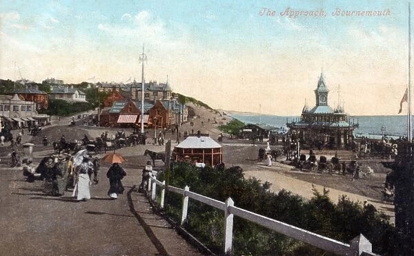 Bournemouth, Pier approach