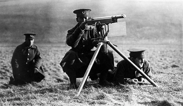 Canadian machine gunners with a Colt M1895, WW1