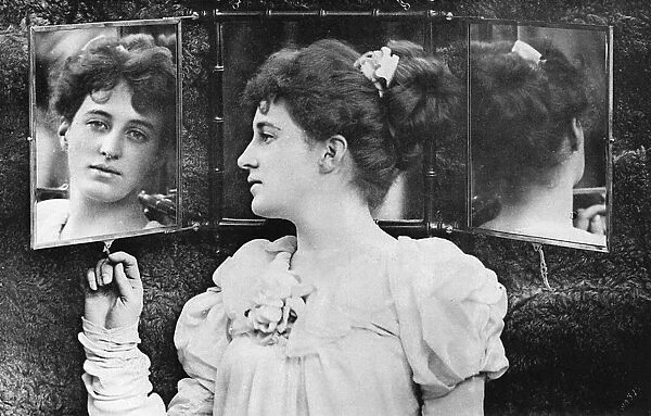 Girl  /  Mirror (Photo) 1893