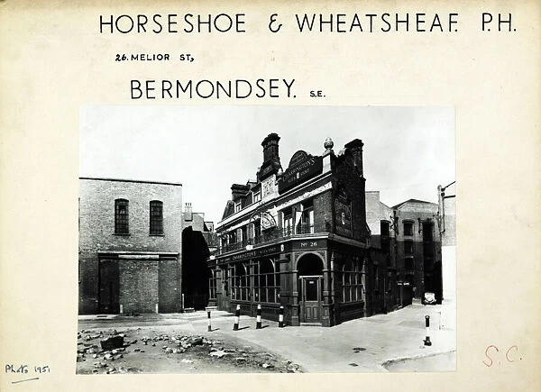 Photograph of Horseshoe & Wheatsheaf PH, Bermondsey, London