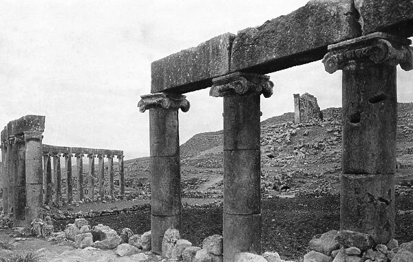 Ruins near the Forum, Jerash (Gerasa), Jordan, Holy Land