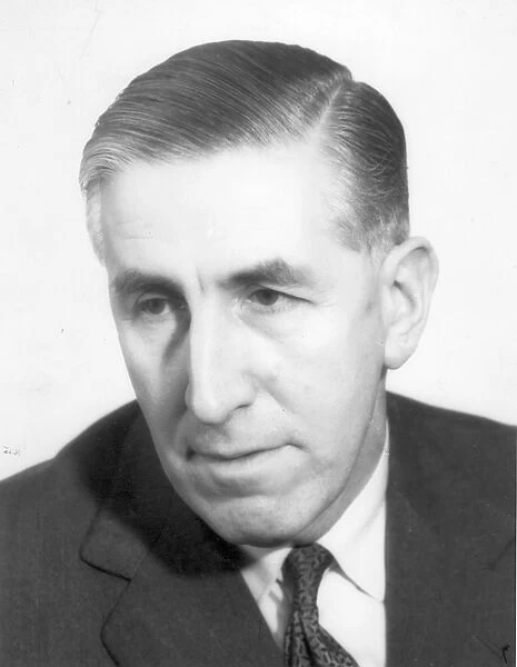 S D Davies CBE FRAeS RAeS President (1971-1972)