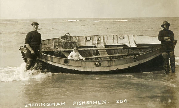Sheringham Fishermen, a small girl (possibly one of the fishermens daughter)