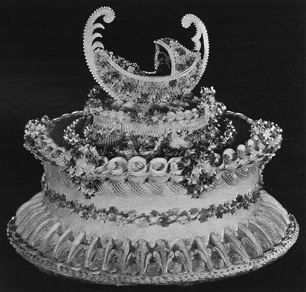 One Tier Wedding Cake with Gondola