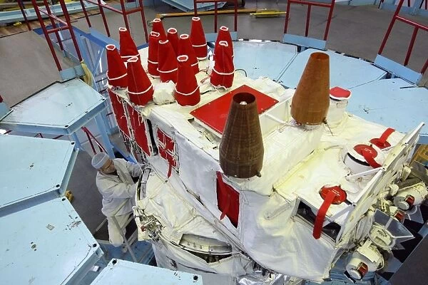 GLONASS satellite assembly C013  /  7832