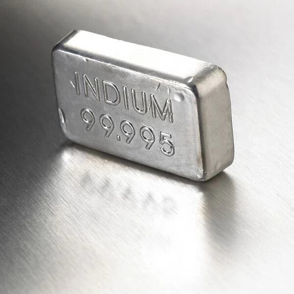 Indium. Bar of the post-transition metal Indium (In)