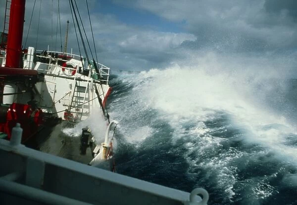 RRS John Biscoe in heavy seas, Drakes Passage