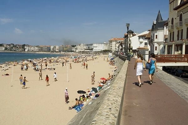 The beach at St. Jean de Luz, Basque country, Pyrenees-Atlantiques, Aquitaine