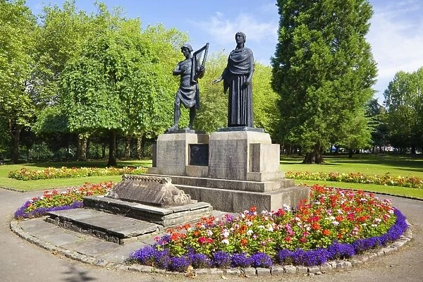 Statues Ynysangharad Park, Pontypridd, Mid-Glamorgan, Wales, United Kingdom, Europe