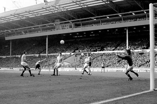 Wolverhampton Wanderers Kenny Hibbitt Scores the Opener Against Manchester City in the League Cup Final