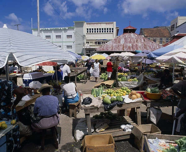 10129214. WEST INDIES Grenada St Georges Busy fruit and vegetable market