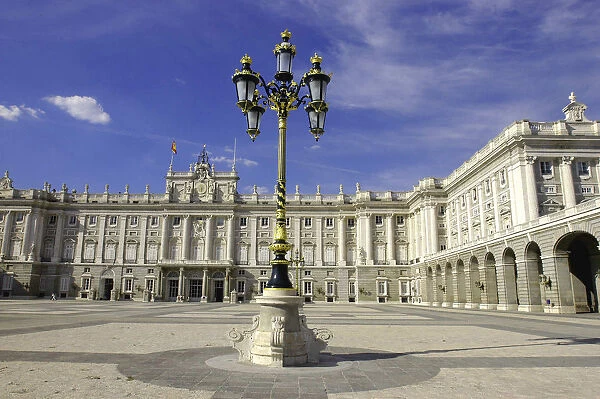 20038649. SPAIN Madrid Palacio Real facade seen from the Plaza de Armas