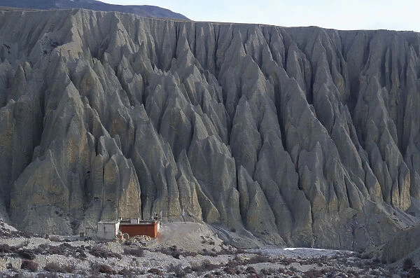 20055063. NEPAL Mustang The Organ Pipe cliffs of Lori Gompa