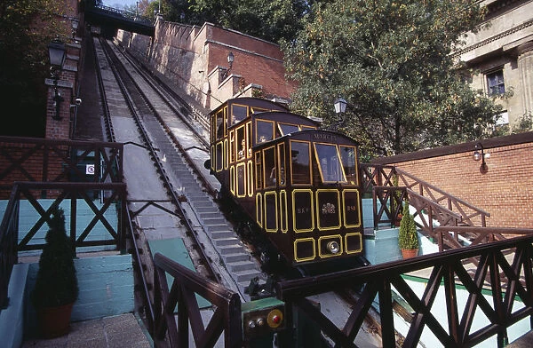 20081434. HUNGARY Budapest Funicular railway between Chain Bridge and the Buda Palace