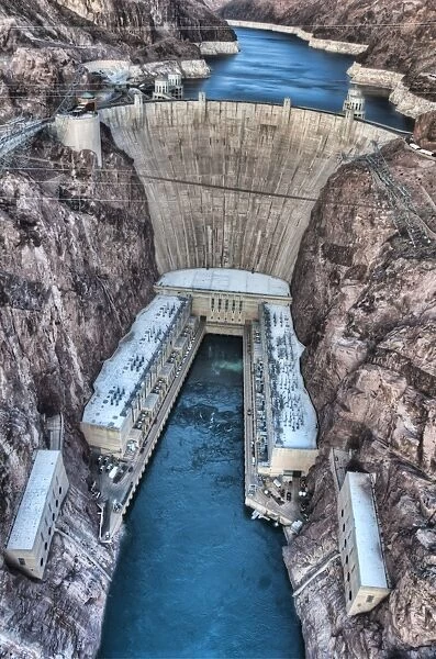 Arch-gravity dam on river, Hoover Dam, Lake Mead, Black Canyon, Colorado River, Arizona  /  Nevada border, U. S. A. january