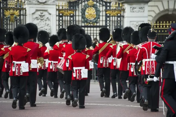 Framed Print : Band of the Welsh Guards guardsmen in ceremonial uniforms, Changing of the Guard outside palace, Buckingham Palace Framed Print : Band of the Welsh Guards guardsmen in ceremonial uniforms, Changing of the Guard outside palace, Buckingham Palace