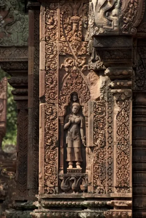 Framed Print : Bas-relief of Devata (female deity) in Khmer Hindu temple, Banteay Srei, Angkor, Siem Riep, Cambodia